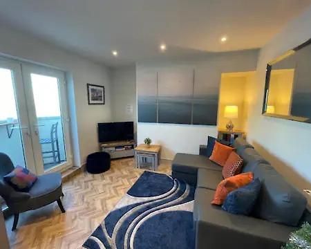 סקארבורו Spectacular 2 Bedroom Balcony Sea View Flat מראה חיצוני תמונה