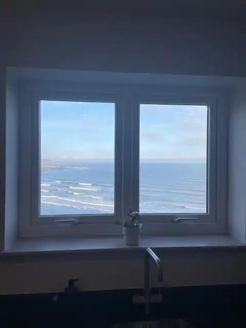 סקארבורו Spectacular 2 Bedroom Balcony Sea View Flat מראה חיצוני תמונה